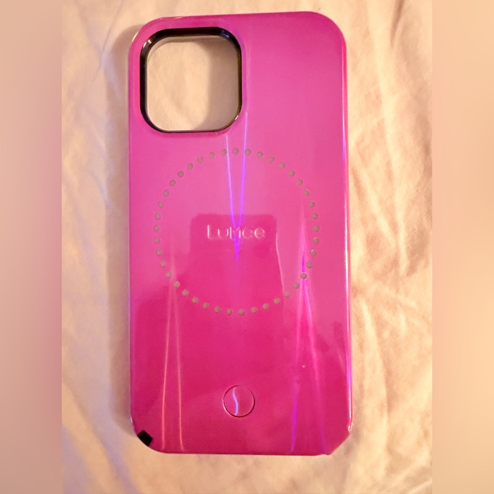 Lumee 13 Pro Max case